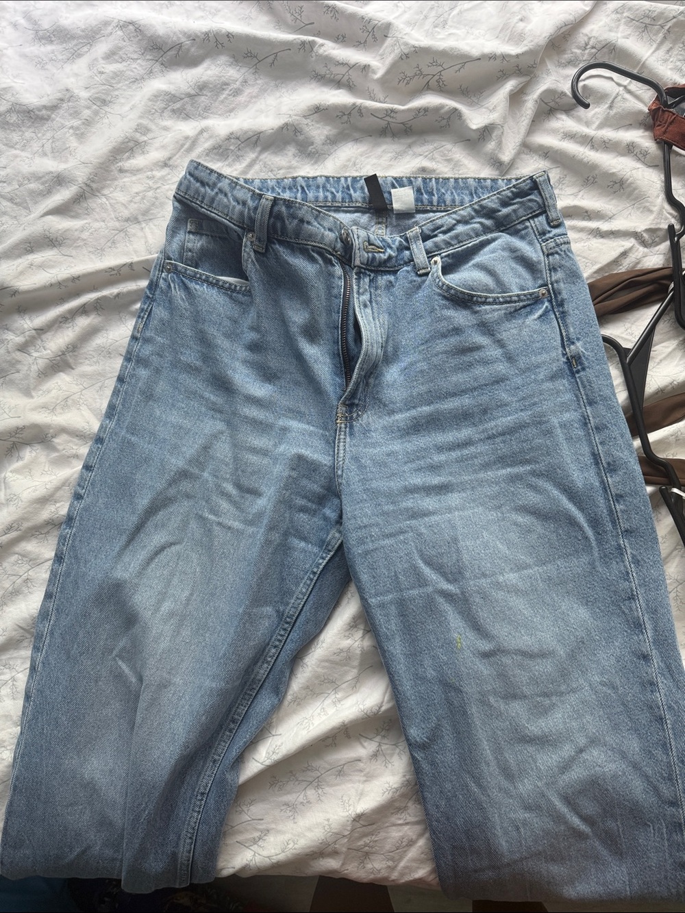 Divided Light Blue Straight-Leg Women’s Jeans